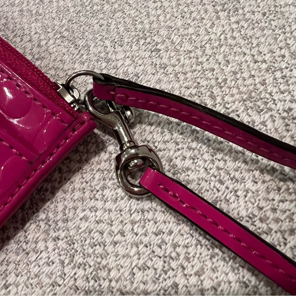 Coach SV/Magenta CC Wristlet Pink F48716 - Picture 11 of 14